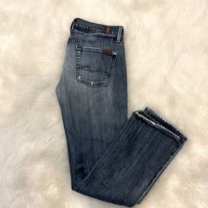 7 for all mankind straight leg jeans size 25 with a little distressing